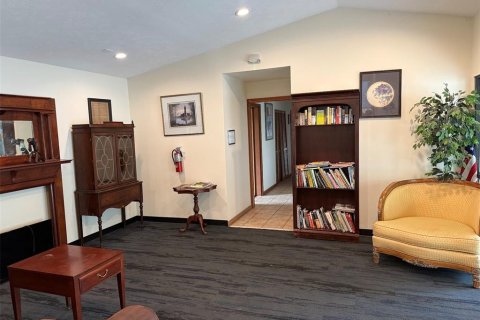 Propiedad comercial en alquiler en Ocala, Florida, 220.09 m2 № 1834581 - foto 9