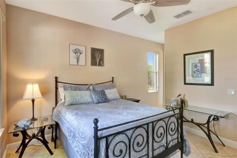 House in BELLALAGO in Kissimmee, Florida 4 bedrooms, 333.61 sq.m. № 1767479 - photo 28