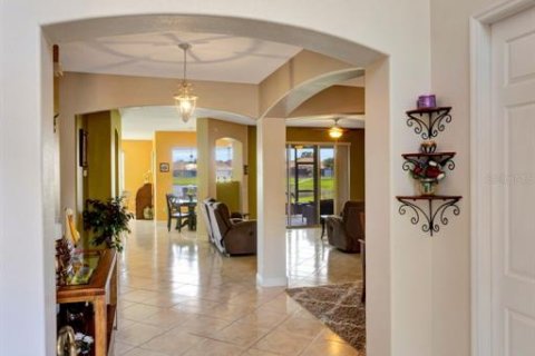 House in BELLALAGO in Kissimmee, Florida 4 bedrooms, 333.61 sq.m. № 1767479 - photo 4