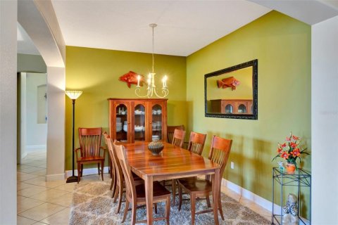 House in BELLALAGO in Kissimmee, Florida 4 bedrooms, 333.61 sq.m. № 1767479 - photo 9