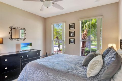 House in BELLALAGO in Kissimmee, Florida 4 bedrooms, 333.61 sq.m. № 1767479 - photo 29