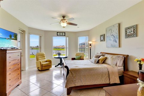 House in BELLALAGO in Kissimmee, Florida 4 bedrooms, 333.61 sq.m. № 1767479 - photo 30