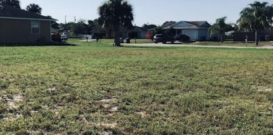 Land in Vero Beach, Florida № 693335