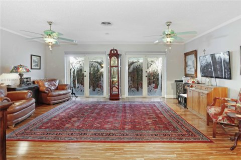 Villa ou maison à vendre à Hollywood, Floride: 3 chambres, 161.28 m2 № 1957994 - photo 3