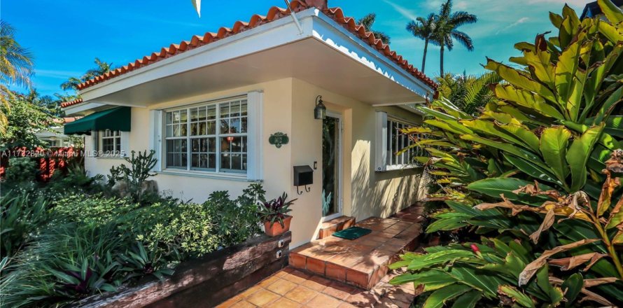 Villa ou maison à Hollywood, Floride 3 chambres, 161.28 m2 № 1957994