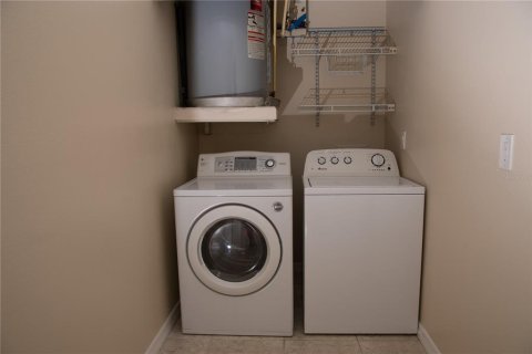 House in Tampa, Florida 3 bedrooms, 137.12 sq.m. № 1899867 - photo 14