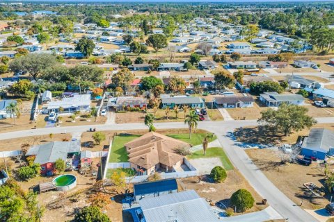 Купить виллу или дом в Лихай-Эйкерс, Флорида 5 спален, 192.4м2, № 2026014 - фото 27