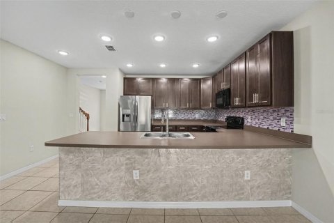 Adosado en venta en Kissimmee, Florida, 3 dormitorios, 163.69 m2 № 2428716 - foto 12