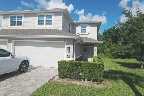 Touwnhouse à vendre à New Port Richey, Floride: 3 chambres, 184.97 m2 № 1918389 - photo 2