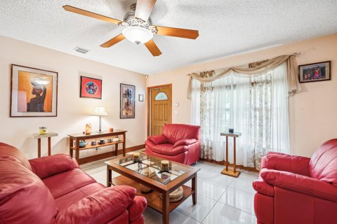 Villa ou maison à vendre à Delray Beach, Floride: 3 chambres, 193.98 m2 № 2185271 - photo 7