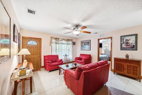 Villa ou maison à vendre à Delray Beach, Floride: 3 chambres, 193.98 m2 № 2185271 - photo 2