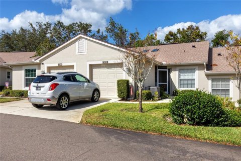 House in Palm Harbor, Florida 2 bedrooms, 113.34 sq.m. № 1427112 - photo 1