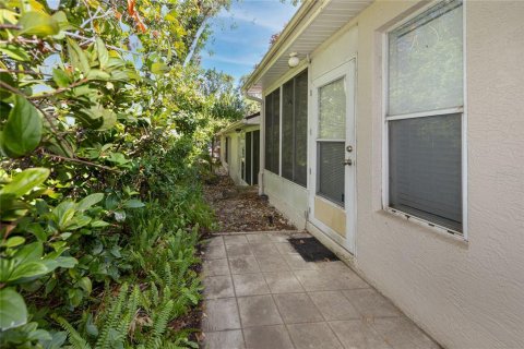 House in Palm Harbor, Florida 2 bedrooms, 113.34 sq.m. № 1427112 - photo 30