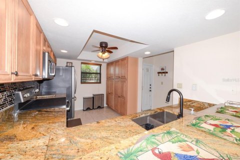 Copropriété à vendre à Punta Gorda, Floride: 2 chambres, 113.9 m2 № 2148687 - photo 4