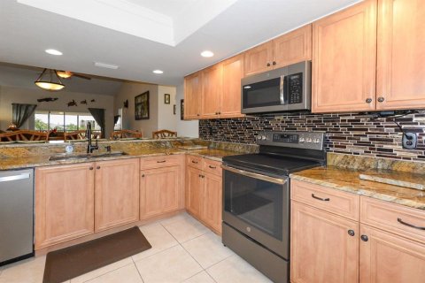 Copropriété à vendre à Punta Gorda, Floride: 2 chambres, 113.9 m2 № 2148687 - photo 7