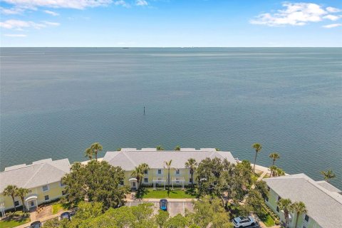 Copropriété à vendre à Saint Petersburg, Floride: 2 chambres, 94.57 m2 № 1723391 - photo 1