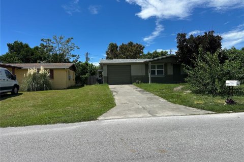 Villa ou maison à Hudson, Floride 2 chambres, 92.9 m2 № 2364688