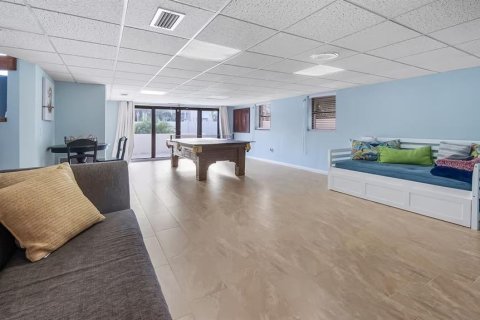 Casa en alquiler en New Smyrna Beach, Florida, 3 dormitorios, 468.51 m2 № 1841758 - foto 18