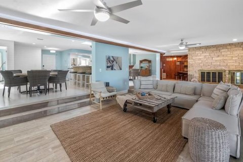 Casa en alquiler en New Smyrna Beach, Florida, 3 dormitorios, 468.51 m2 № 1841758 - foto 7