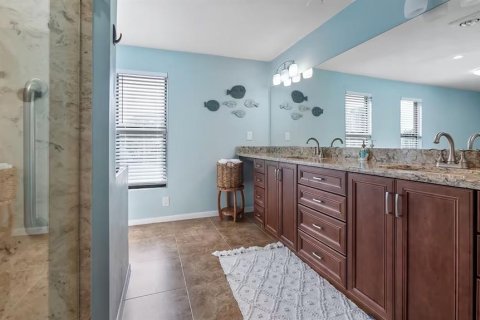 Casa en alquiler en New Smyrna Beach, Florida, 3 dormitorios, 468.51 m2 № 1841758 - foto 16