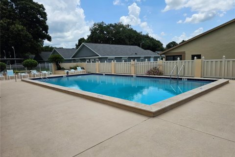 Condominio en venta en Zephyrhills, Florida, 2 dormitorios, 110.55 m2 № 1686985 - foto 25