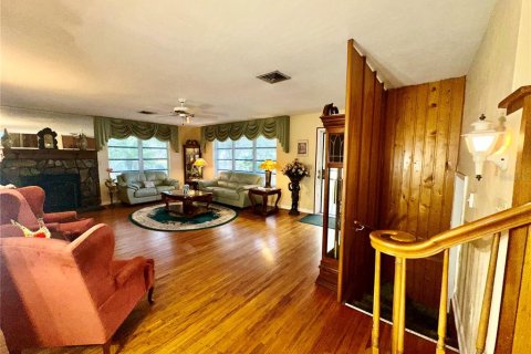 Casa en venta en Auburndale, Florida, 4 dormitorios, 210.8 m2 № 1626108 - foto 12