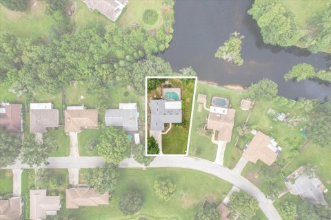 House in Lutz, Florida 3 bedrooms, 164.34 sq.m. № 1844555 - photo 2