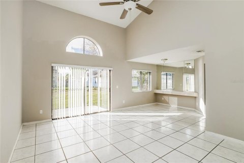 Casa en alquiler en Kissimmee, Florida, 4 dormitorios, 178 m2 № 1754774 - foto 5