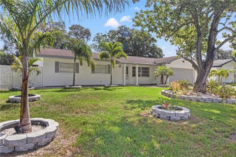Villa ou maison à louer à Clearwater, Floride: 3 chambres, 123.19 m2 № 2414971 - photo 3