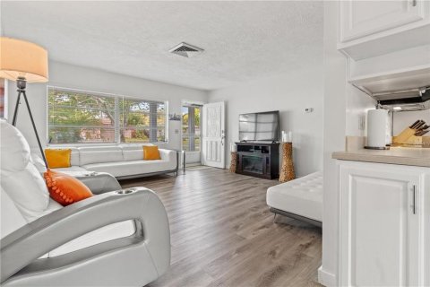 Villa ou maison à louer à Clearwater, Floride: 3 chambres, 123.19 m2 № 2414971 - photo 7