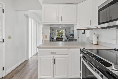Villa ou maison à louer à Clearwater, Floride: 3 chambres, 123.19 m2 № 2414971 - photo 17