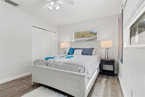 Villa ou maison à louer à Clearwater, Floride: 3 chambres, 123.19 m2 № 2414971 - photo 24