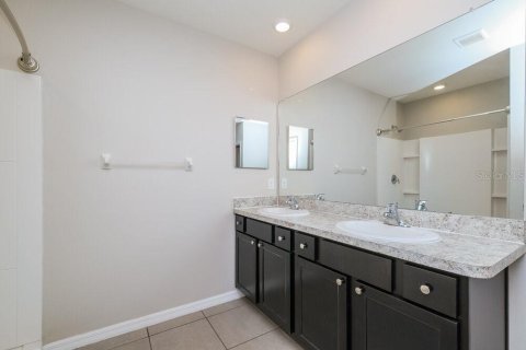Casa en alquiler en Riverview, Florida, 3 dormitorios, 155.7 m2 № 1902785 - foto 9