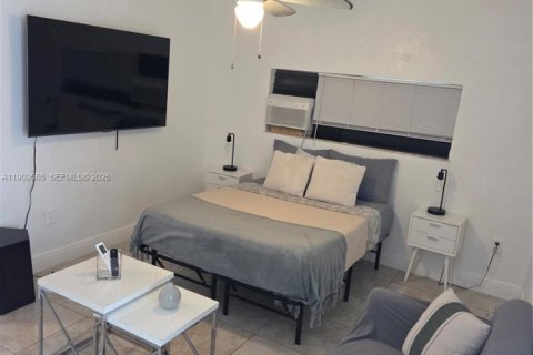 Immobilier commercial à louer à Miami, Floride: 5 chambres, 278.99 m2 № 1965346 - photo 11