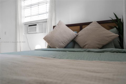 Immobilier commercial à louer à Miami, Floride: 5 chambres, 278.99 m2 № 1965346 - photo 5