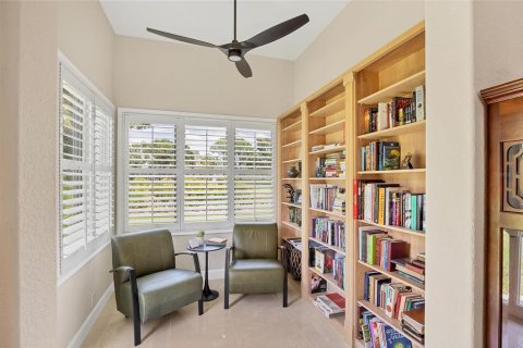 House in Bradenton, Florida 3 bedrooms, 259.01 sq.m. № 1807306 - photo 29