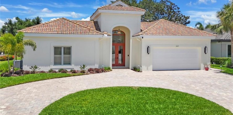 House in Bradenton, Florida 3 bedrooms, 259.01 sq.m. № 1807306