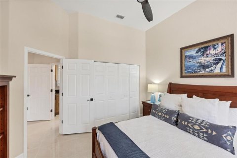 House in Bradenton, Florida 3 bedrooms, 259.01 sq.m. № 1807306 - photo 24