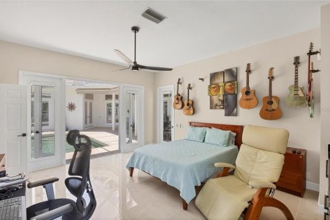 House in Bradenton, Florida 3 bedrooms, 259.01 sq.m. № 1807306 - photo 27