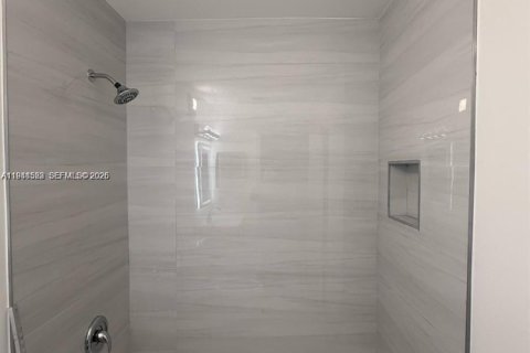 Townhouse in Miami, Florida 3 bedrooms, 122.54 sq.m. № 2043453 - photo 23