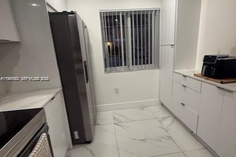 Townhouse in Miami, Florida 3 bedrooms, 122.54 sq.m. № 2043453 - photo 5