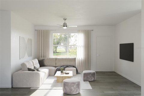House in Port Charlotte, Florida 3 bedrooms, 121.14 sq.m. № 1670809 - photo 5