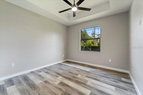 House in Port Charlotte, Florida 3 bedrooms, 121.14 sq.m. № 1670809 - photo 24