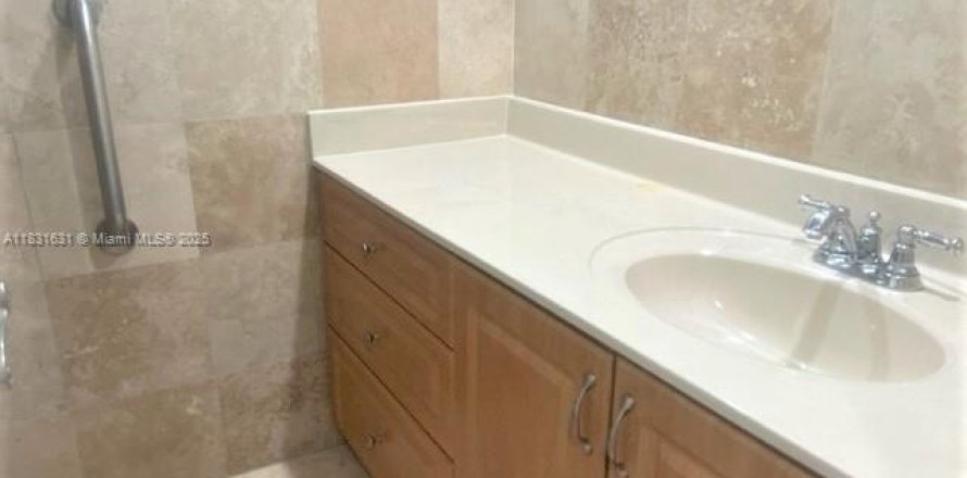 Condo in Miami, Florida, 1 bedroom  № 1809606