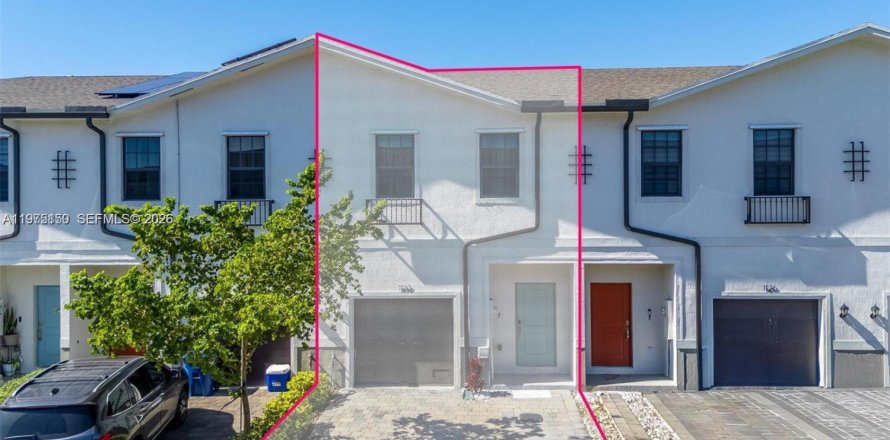 Adosado en Florida City, Florida 3 dormitorios, 136.19 m2 № 2040209