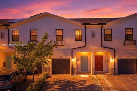 Adosado en alquiler en Florida City, Florida, 3 dormitorios, 136.19 m2 № 2040209 - foto 2