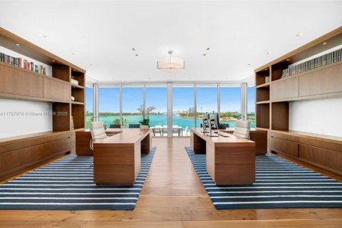 Villa ou maison à vendre à Bal Harbour, Floride: 9 chambres, 2037.07 m2 № 1969485 - photo 18