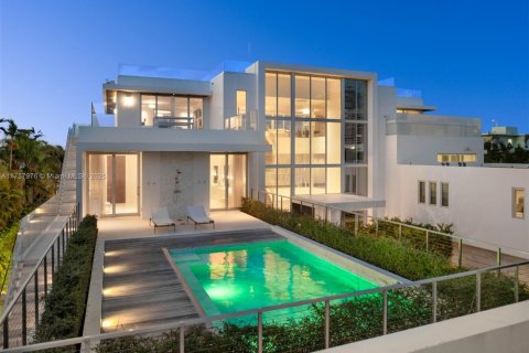 Villa ou maison à vendre à Bal Harbour, Floride: 9 chambres, 2037.07 m2 № 1969485 - photo 15