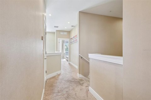 Townhouse in Kissimmee, Florida 4 bedrooms, 222.59 sq.m. № 2116369 - photo 23