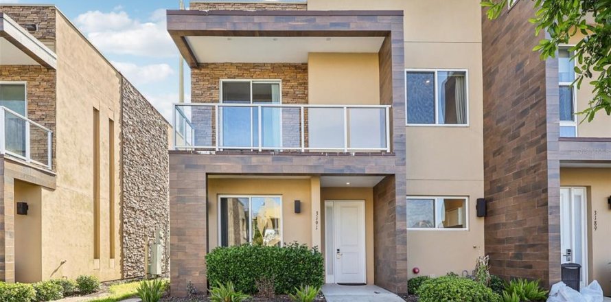 Townhouse in Kissimmee, Florida 4 bedrooms, 222.59 sq.m. № 2116369
